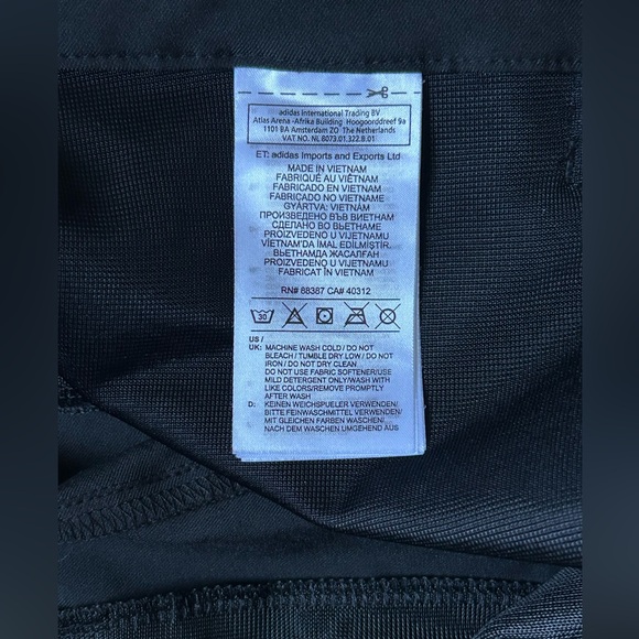 Adidas golf shorts - Picture 6 of 9